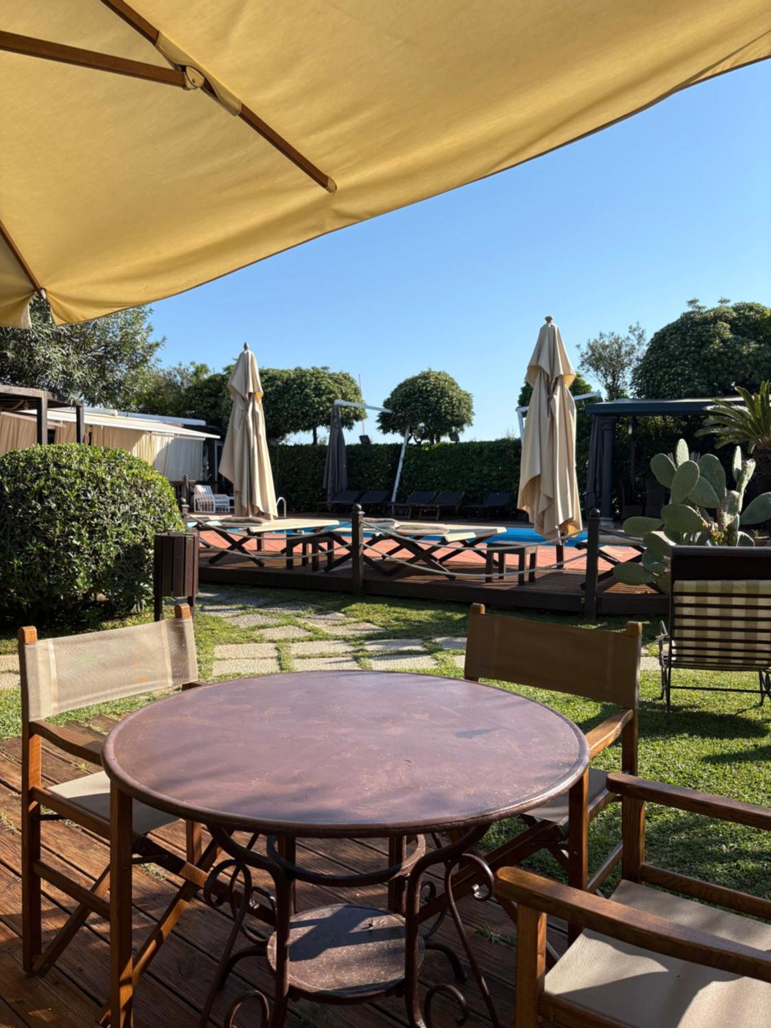 Hotel Atlantic Marina Di Carrara Ngoại thất bức ảnh
