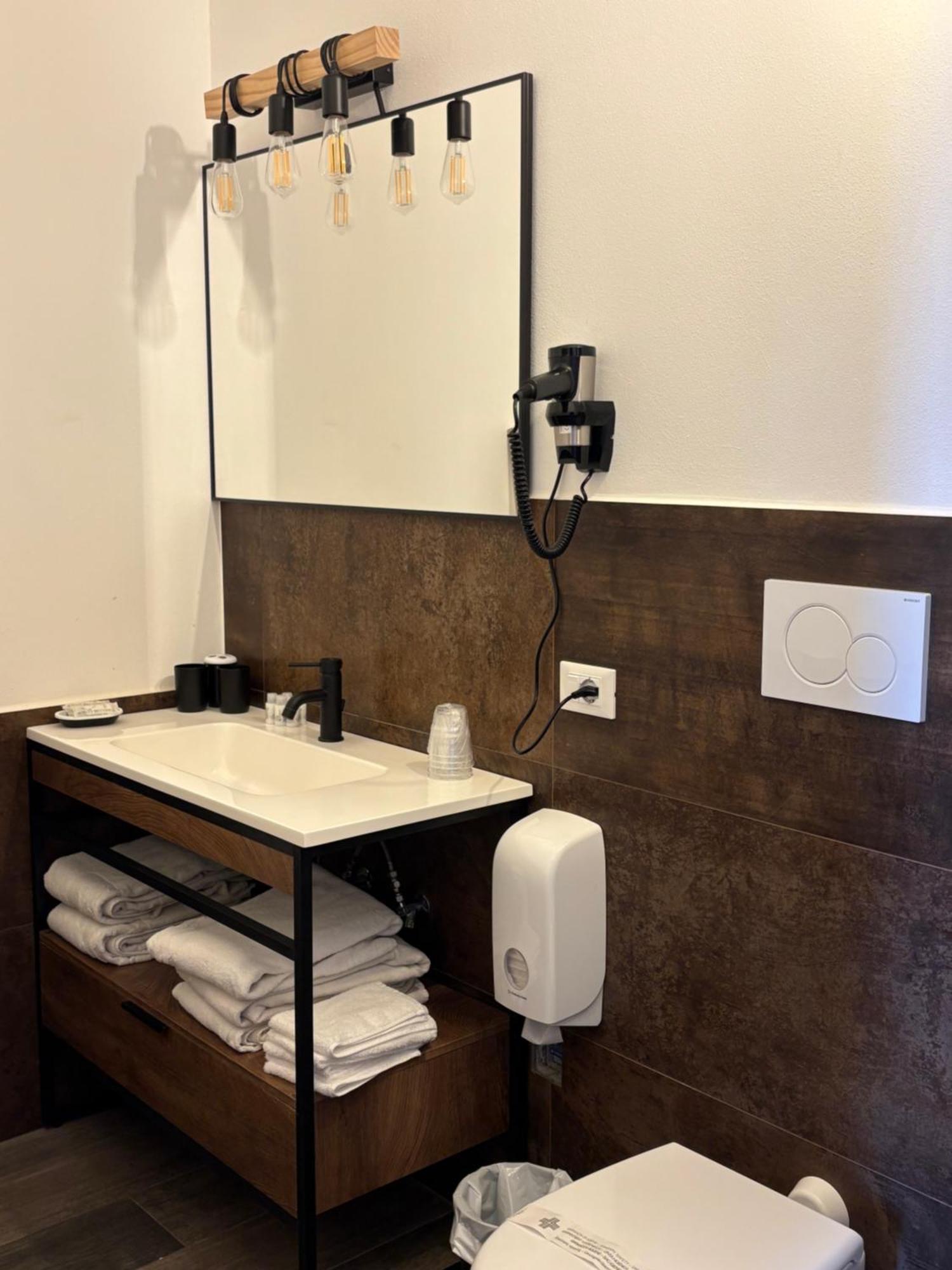 Hotel Atlantic Marina Di Carrara Ngoại thất bức ảnh